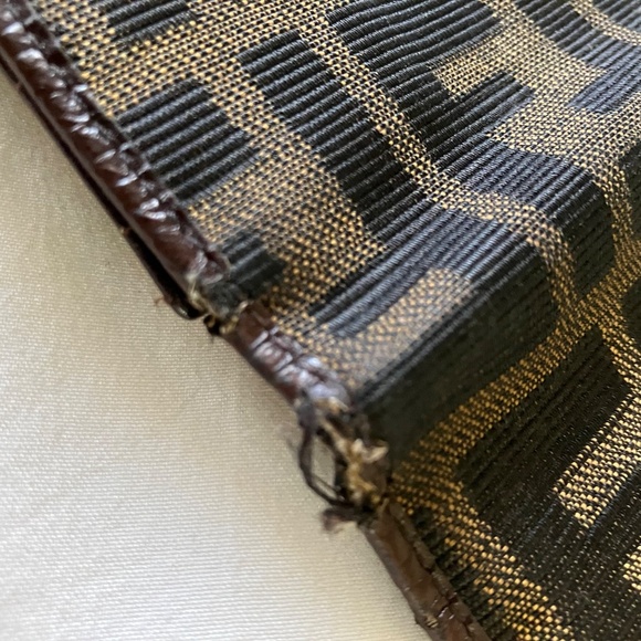 Authentic Vintage Fendi Long Wallet - Picture 5 of 10